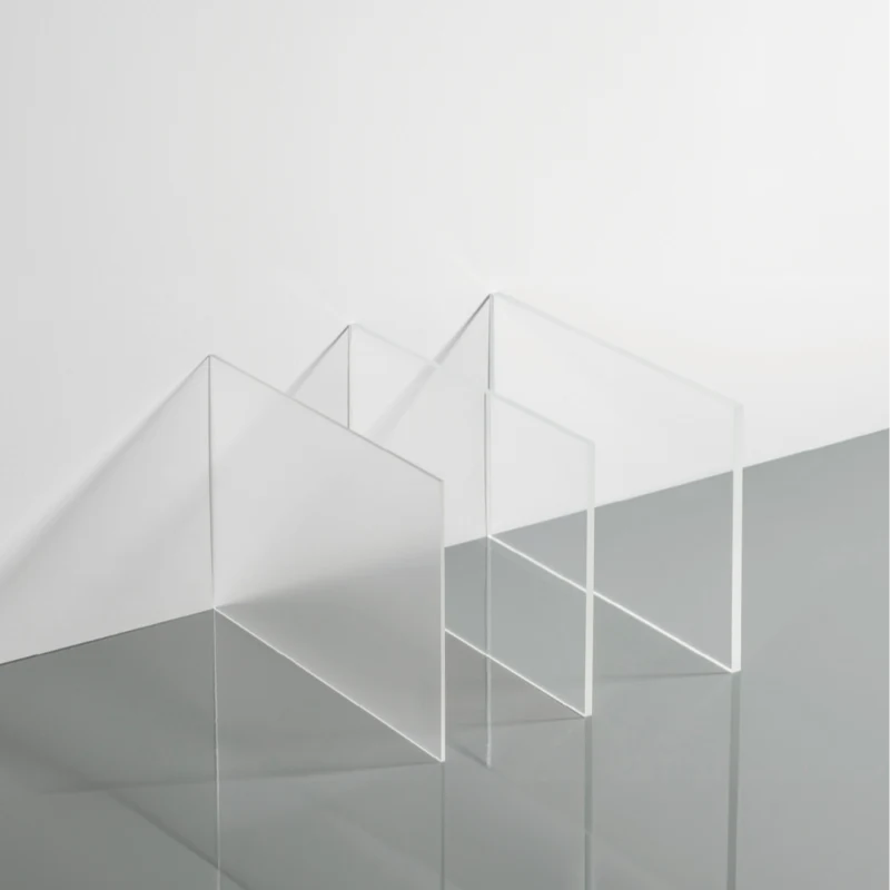 Transparent antistatisk polykarbonatskiva
